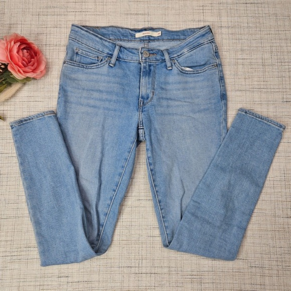 Levis 711 Skinny Jeans Light Wash Denim Slim Fit Women's Size 26